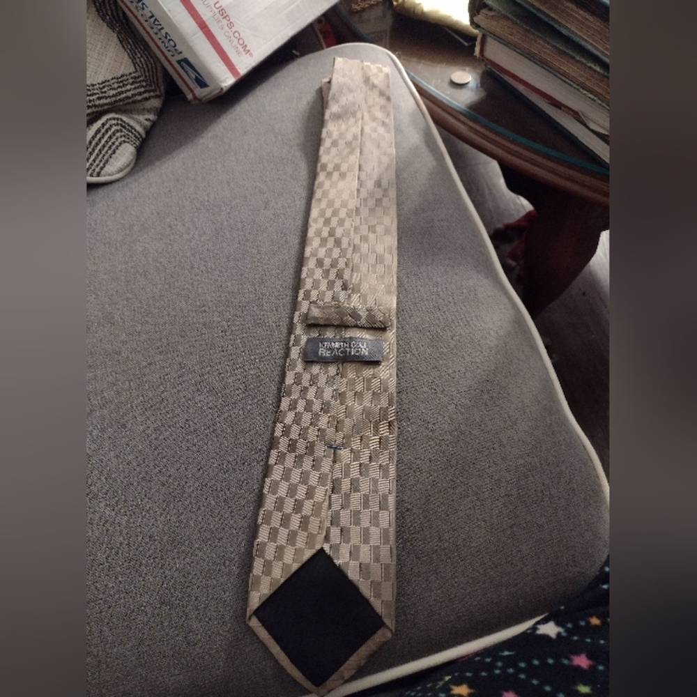 Kenneth Cole Reaction Tan Checkered Tie